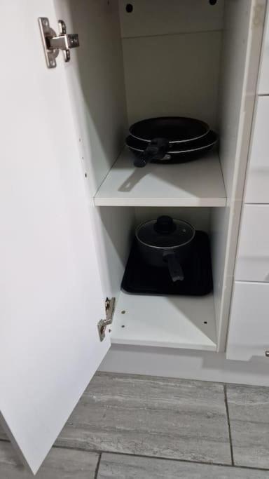 2 Bedroom Apartment Near Station لندن المظهر الخارجي الصورة