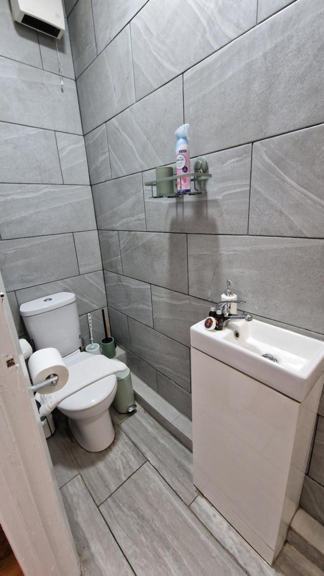 2 Bedroom Apartment Near Station لندن المظهر الخارجي الصورة